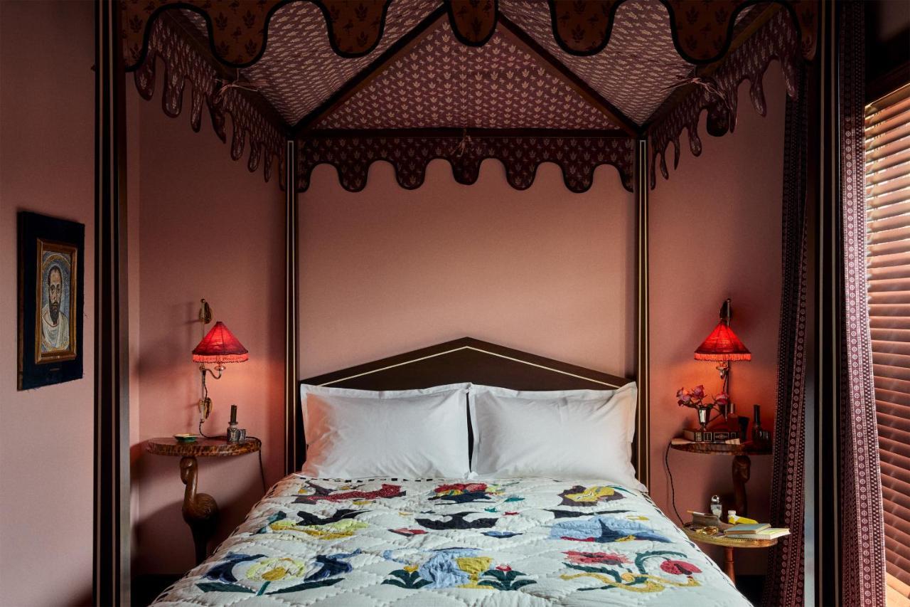 Ulysses, An Ash Hotel Baltimore Luaran gambar