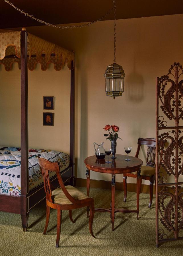 Ulysses, An Ash Hotel Baltimore Luaran gambar