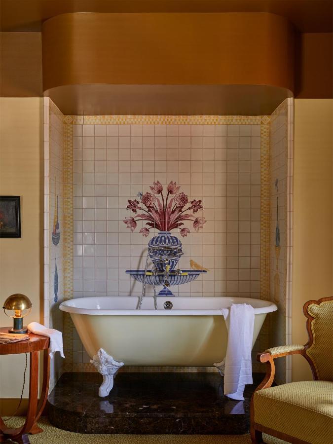 Ulysses, An Ash Hotel Baltimore Luaran gambar