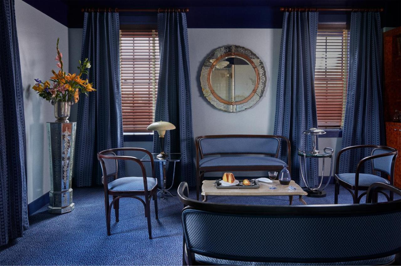 Ulysses, An Ash Hotel Baltimore Luaran gambar