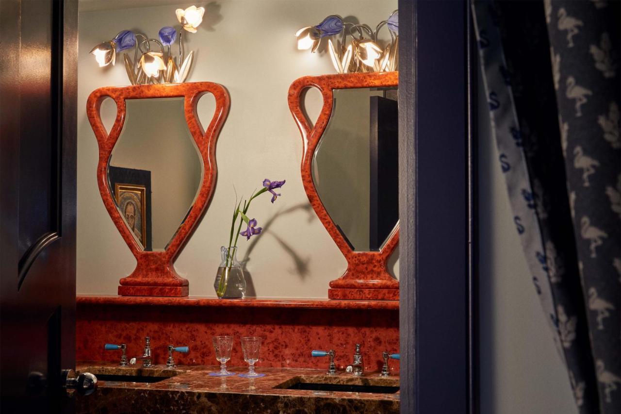 Ulysses, An Ash Hotel Baltimore Luaran gambar