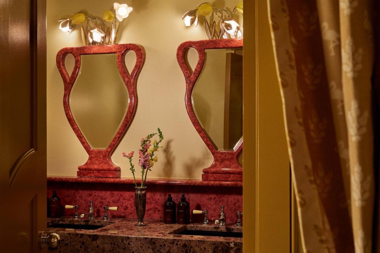 Ulysses, An Ash Hotel Baltimore Luaran gambar