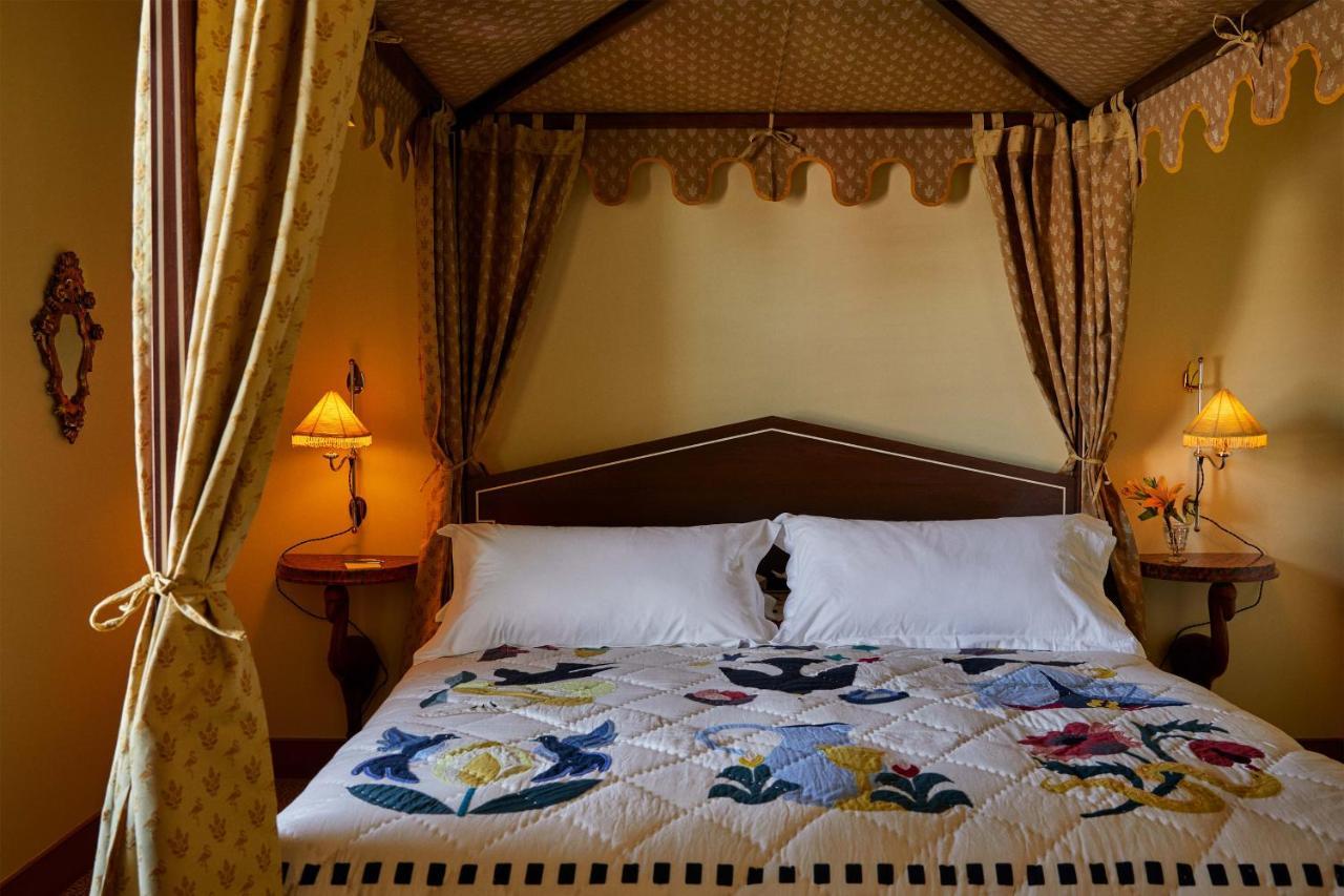 Ulysses, An Ash Hotel Baltimore Luaran gambar
